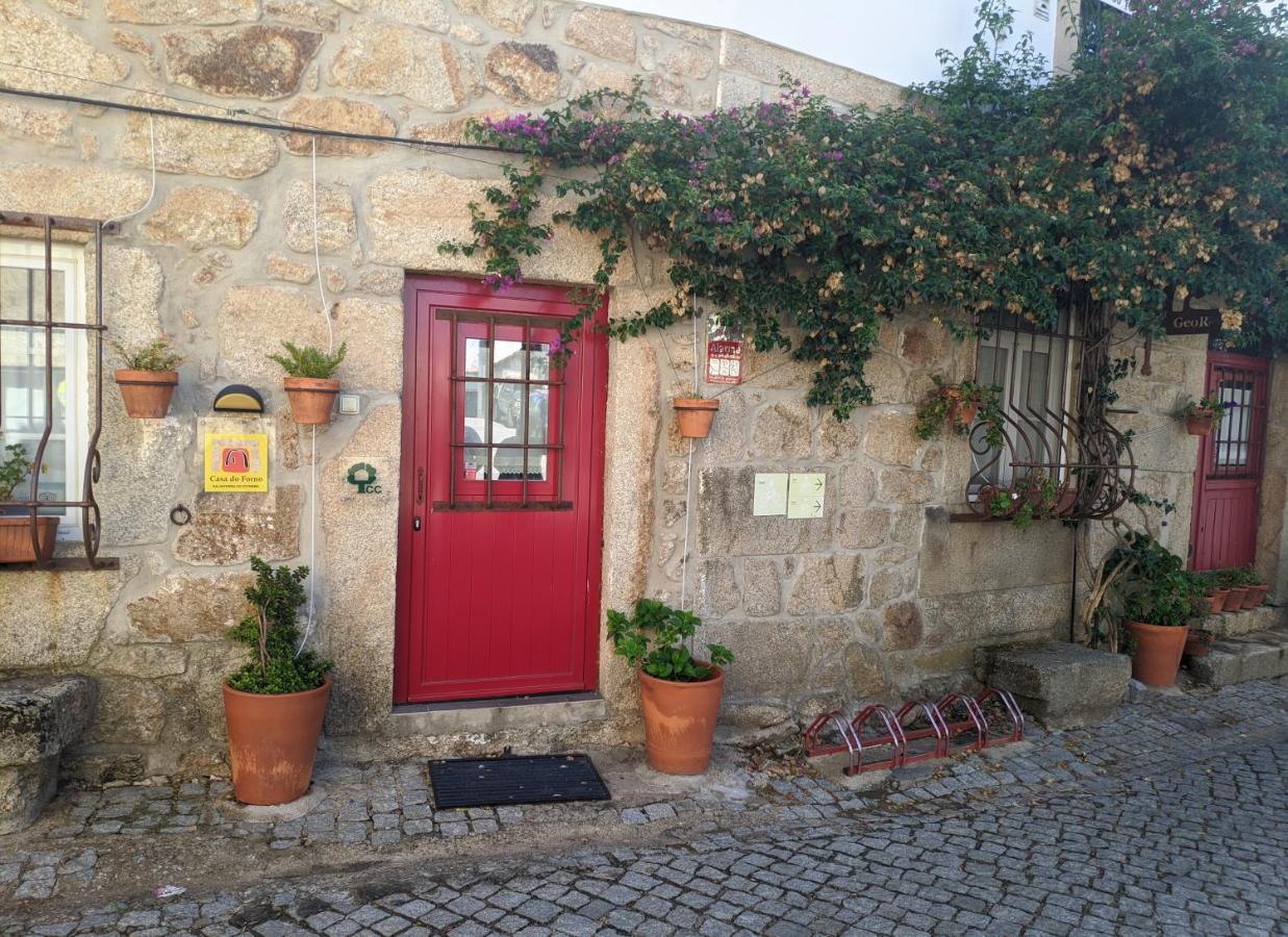 Casa Do Forno Guest House Salvaterra do Extremo Luaran gambar