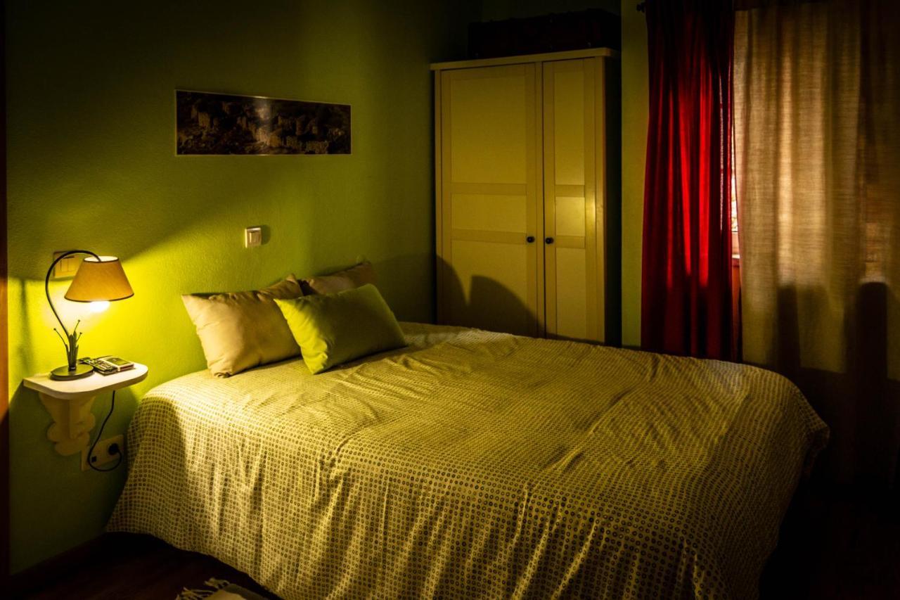 Casa Do Forno Guest House Salvaterra do Extremo Luaran gambar